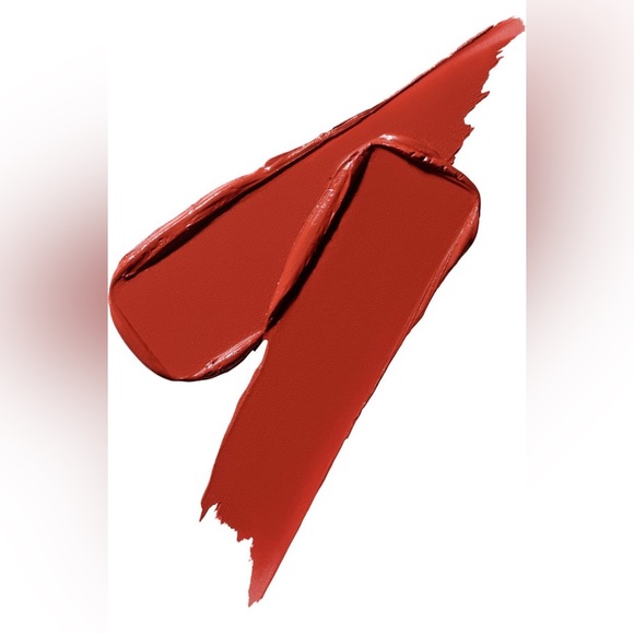 New “Chili” MACximal silky matte lipstick - Picture 7 of 8